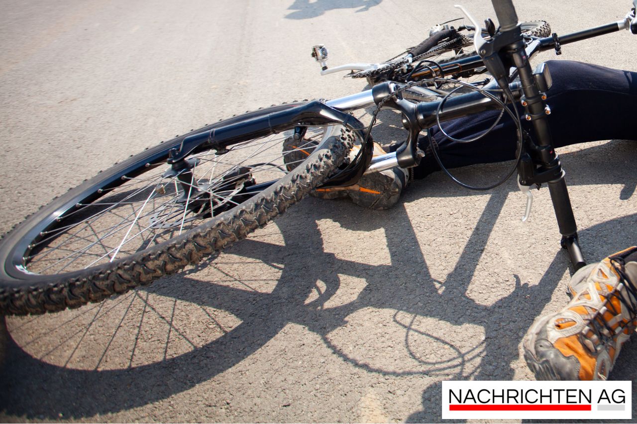 Rechtsextreme Parolen und Flaschenwurf: Polizei sucht Zeugen in München